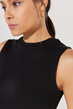 Regular Fit Normal Kesim Bisiklet Yaka Kolsuz Siyah Tişört - Black-L231416001 (görsel 5)
