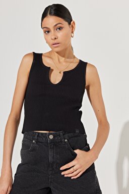 Regular Fit Normal Kesim Bisiklet Yaka Esnek Siyah Tişört - Black-L231636001 (görsel 4)