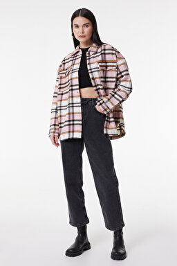 Oversize Fit Geniş Kesim Ekose Krem Pembe Şardonlu Uzun Kollu Gömlek - Multi-L232179900 (görsel 2)