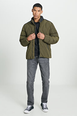 Regular Fit Normal Kesim Kapüşonlu Tam Fermuarlı Haki Mont - Khaki-L232199801 (görsel 4)