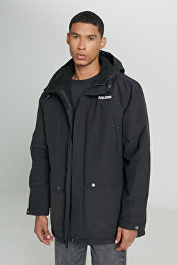 Regular Fit Normal Kesim Kapüşonlu Siyah Parka Ceket - Black-L232220001