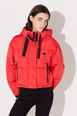 Regular Fit Normal Kesim Kapüşonlu Dik Yaka Kırmızı Şişme Mont - Red-L232233600