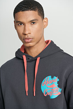 Regular Fit Normal Kesim Kapüşonlu İçi Polarlı Sırt Baskılı Antrasit Sweatshirt - Anthracite-L232273003 (görsel 6)