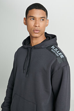Loose Fit Rahat Kesim Kapüşonlu İçi Polarlı Sırt Baskılı Antrasit Sweatshirt - Anthracite-L232275003 (görsel 5)