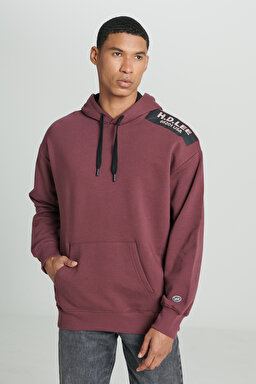 Loose Fit Rahat Kesim Kapüşonlu İçi Polarlı Sırt Baskılı Bordo Sweatshirt - Dark Wine-L232275838 (görsel 3)