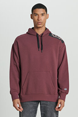 Loose Fit Rahat Kesim Kapüşonlu İçi Polarlı Sırt Baskılı Bordo Sweatshirt - Dark Wine-L232275838 (görsel 4)