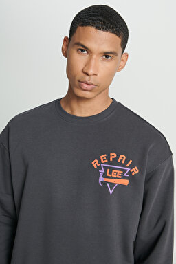Loose Fit Rahat Kesim Bisiklet Yaka İçi Polarlı Sırt Baskılı Antrasit Sweatshirt - Anthracite-L232282003 (görsel 5)