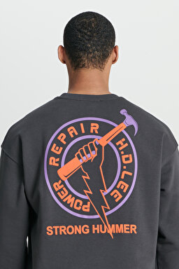 Loose Fit Rahat Kesim Bisiklet Yaka İçi Polarlı Sırt Baskılı Antrasit Sweatshirt - Anthracite-L232282003 (görsel 6)