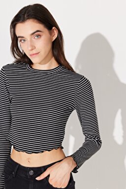 Slim Fit Dar Kesim Bisiklet Yaka Siyah Beyaz Çizgili Crop Uzun Kollu Tişört - Black-L232319001 (görsel 2)