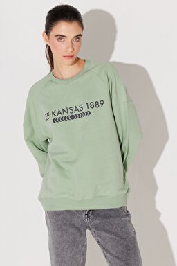 Oversize Fit Geniş Kesim Bisiklet Yaka Şardonlu Açık Yeşil Sweatshirt - Light Green-L232342299