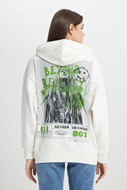 Regular Fit Normal Kesim Kapüşonlu İçi Polarlı Sırt Baskılı Kırık Beyaz Sweatshirt - Off White-L232346102 (görsel 2)