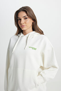 Regular Fit Normal Kesim Kapüşonlu İçi Polarlı Sırt Baskılı Kırık Beyaz Sweatshirt - Off White-L232346102 (görsel 5)