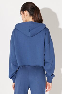 Regular Fit Normal Kesim Kapüşonlu Şardonlu Crop Mavi Sweatshirt - Blue-L232348400 (görsel 5)