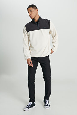 Regular Fit Normal Kesim Dik Yaka Yarım Fermuarlı Kırık Beyaz Polar - Off White-L232381102 (görsel 3)