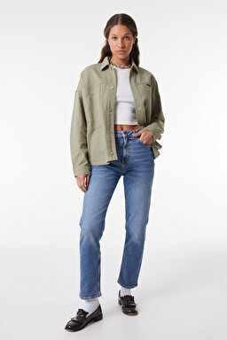 Oversize Fit Geniş Kesim Çıtçıtlı Açık Yeşil Gömlek - Olive Green-L23240172 (görsel 2)