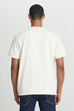 Regular Fit Normal Kesim Bisiklet Yaka %100 Pamuk Kırık Beyaz Tişört - Off White-L241184102 (görsel 6)
