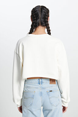 Bisiklet Yaka %100 Pamuk Ekru Crop Sweatshirt - Ecru-L241261NQ (görsel 5)