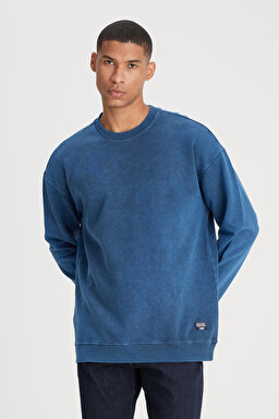Loose Fit Rahat Kesim Bisiklet Yaka %100 Pamuk İndigo Sweatshirt - İndigo-L241469TF (görsel 2)