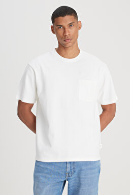 Loose Fit Rahat Kesim Bisiklet Yaka %100 Pamuk Beyaz Tişört - White-L241571100 (görsel 2)