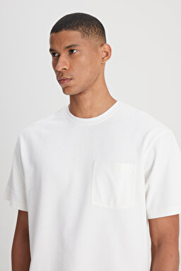 Loose Fit Rahat Kesim Bisiklet Yaka %100 Pamuk Beyaz Tişört - White-L241571100 (görsel 4)