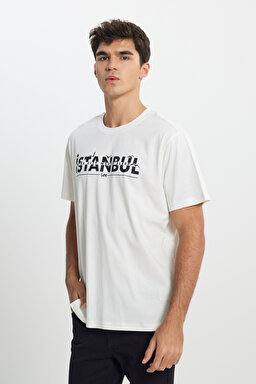 Regular Fit Normal Kesim Bisiklet Yaka %100 Pamuk Beyaz Tişört - White-L241576100