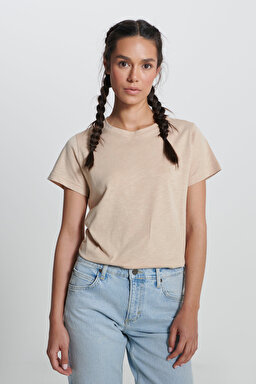 Regular Fit Normal Kesim Bisiklet Yaka Bej Tişört - Oxford Tan-L241644UQ