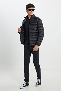 Regular Fit Normal Kesim Siyah Şişme Mont - Black-L242028001 (görsel 4)