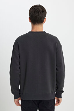 Loose Fit Rahat Kesim Bisiklet Yaka İçi Polarlı Antrasit Sweatshirt - Anthracite-L242121003 (görsel 4)