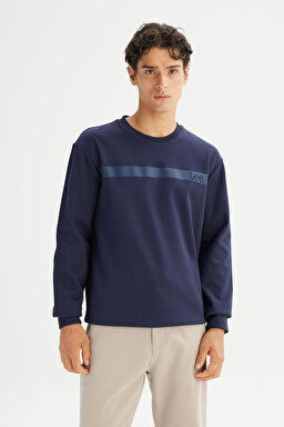 Pamuklu Regular Fit Normal Kesim Bisiklet Yaka Sweatshirt - DarKNavy-L242499411 (görsel 3)