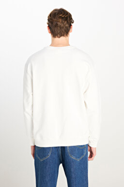 Loose Fit Rahat Kesim Bisiklet Yaka Beyaz Sweatshirt - White-L2510085100 (görsel 5)