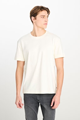 %100 Pamuk Relaxed Fit Geniş Kesim Bisiklet Yaka Ekru Basic T-shirt - Off White-L2510096102