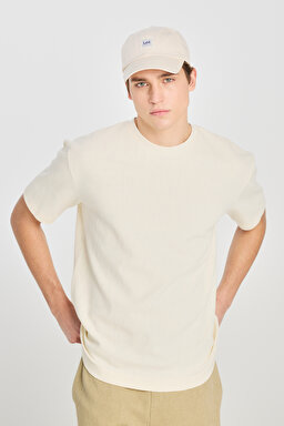 Relaxed Fit Geniş Kesim Bisiklet Yaka Pamuklu Kırık Beyaz Tişört - Off White-L2510271102