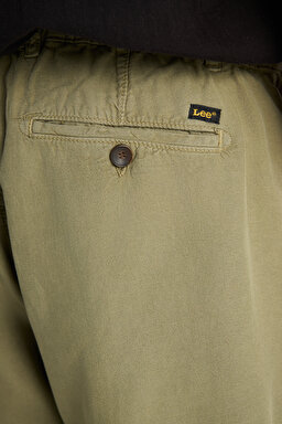 Relaxed Fit Geniş Kesim Lastik Bel Detaylı Esnek Haki Chino Şort - Khaki-L2510293801 (görsel 5)