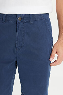 Regular Fit Normal Kesim Lastik Bel Detaylı Lacivert Pamuklu Esnek Chino Şort - Deep Navy-L2510538518 (görsel 5)
