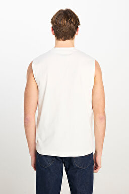 %100 Pamuk Relaxed Fit Geniş Kesim Bisiklet Yaka Baskılı Ekru Tişört - Off White-L2510545102 (görsel 5)