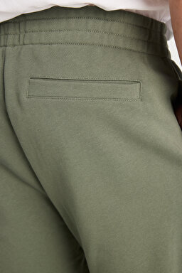 %100 Pamuk Regular Fit Normal Kesim Ribanalı Paça Haki Jogger Pantolon - Khaki-L2510567801 (görsel 5)
