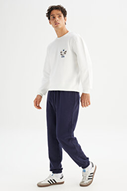 Regular Fit Normal Kesim Bisiklet Yaka Baskılı Kırık Beyaz Sweatshirt - Off White-L2520221102 (görsel 2)