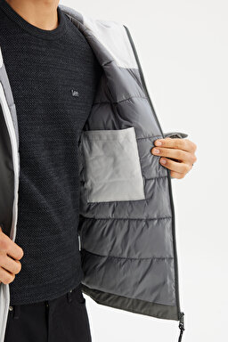 Relaxed Fit Rahat Kesim Kapüşonlu Cepli Şişme Puffer Mont - Anthracite-L2520257003 (görsel 5)