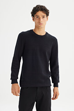 %100 Pamuk Regular Fit Normal Kesim Bisiklet Yaka Triko Kazak - Black-L2520373001