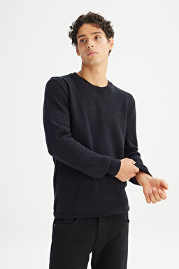 %100 Pamuk Regular Fit Normal Kesim Bisiklet Yaka Triko Kazak - Black-L2520373001 (görsel 3)