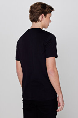 %100 Pamuk Regular Fit Normal Kesim Bisiklet Yaka Logo Detaylı Tişört - Black-L2610009001 (görsel 5)