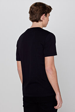 %100 Pamuk Regular Fit Normal Kesim Bisiklet Yaka Logo Detaylı Tişört - Black-L2610011001 (görsel 5)