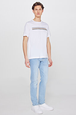 %100 Pamuk Regular Fit Normal Kesim Bisiklet Yaka Logo Detaylı Tişört - White-L2610020100 (görsel 3)