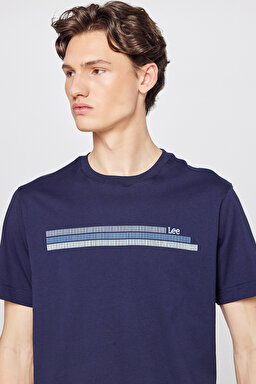 %100 Pamuk Regular Fit Normal Kesim Bisiklet Yaka Logo Detaylı Tişört - Navy-L2610020410 (görsel 4)