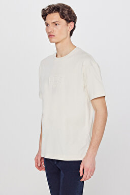 %100 Pamuk Relaxed Fit Rahat Kesim Logo Detaylı Tişört - Beige-L2610041614 (görsel 2)