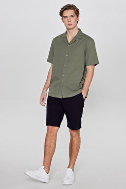 Yumuşak Dokulu Relaxed Fit Rahat Kesim Cepli Şort - Black-L2610080001 (görsel 2)