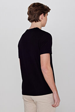 Yumuşak Dokulu Regular Fit Normal Kesim Bisiklet Yaka Basic Tişört - Black-L2610123001 (görsel 5)