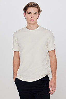 Yumuşak Dokulu Regular Fit Normal Kesim Bisiklet Yaka Basic Tişört - Beige-L2610123614