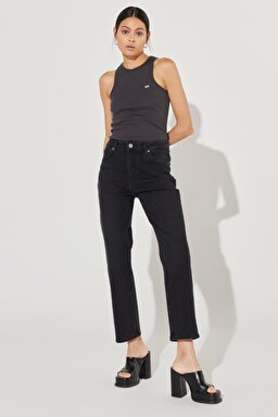Carol Straight Fit Düz Kesim Yüksek Bel Siyah Esnek Jean Kot Pantolon - Black-L30U007001 (görsel 2)