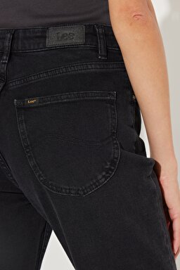 Carol Straight Fit Düz Kesim Yüksek Bel Siyah Esnek Jean Kot Pantolon - Black-L30U007001 (görsel 5)